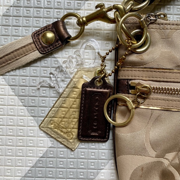 Coach | poppy crossbody - Picture 3 of 11